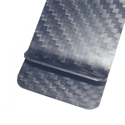 Karbon tolali karta egasi